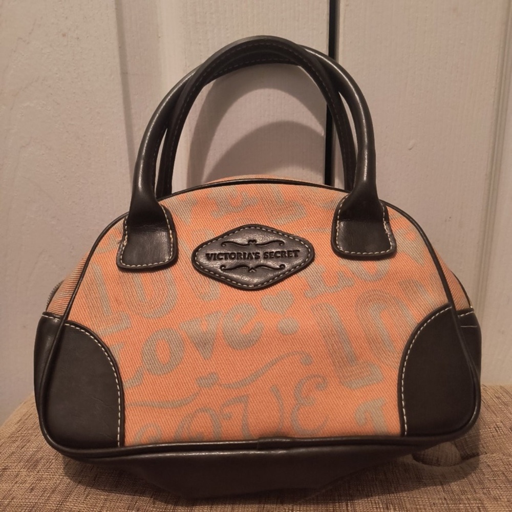 Victoria’s Secret Love in Gray writing, Brown and Pink Zipper hand Purse